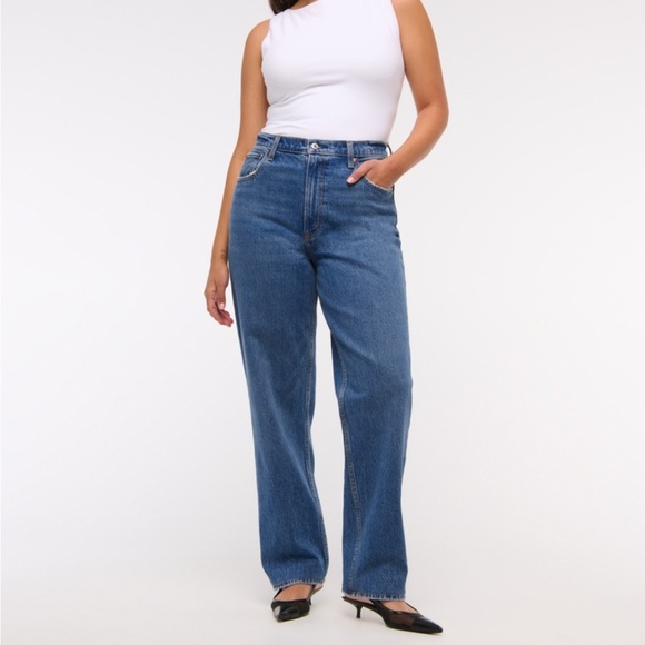 Abercrombie Ultra High Rise 90s Straight Jean - Picture 3 of 6